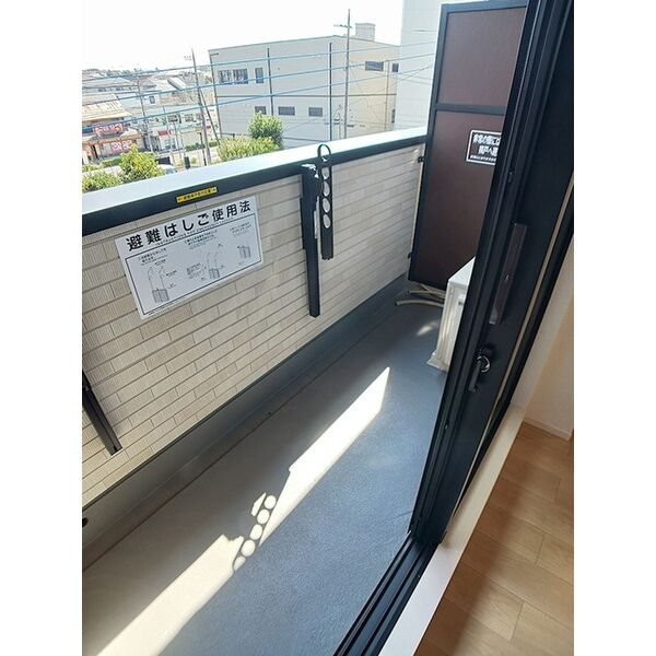 ホワイトタウンA 室内写真5