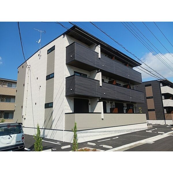 ホワイトタウンA 建物画像