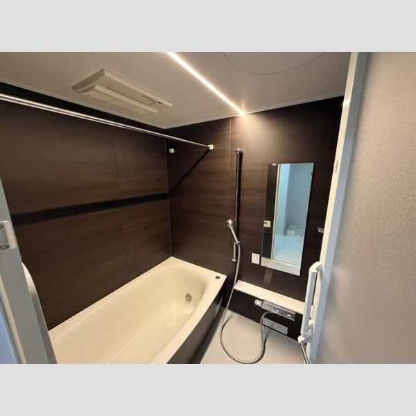 プレミアム菱屋西 室内写真6
