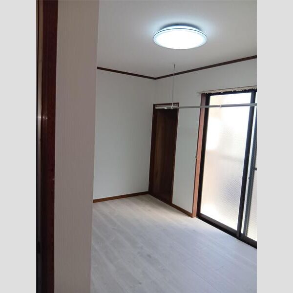 サンシャインシルク嵯峨 室内写真1