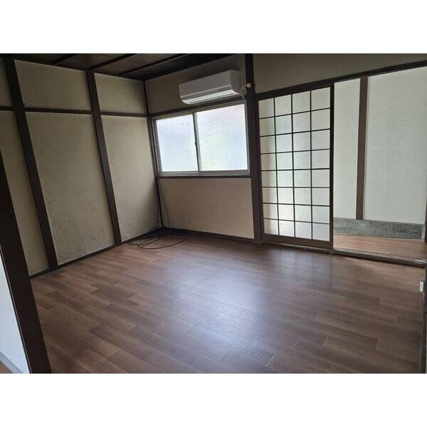 奈良県大和高田市築山戸建 室内写真1