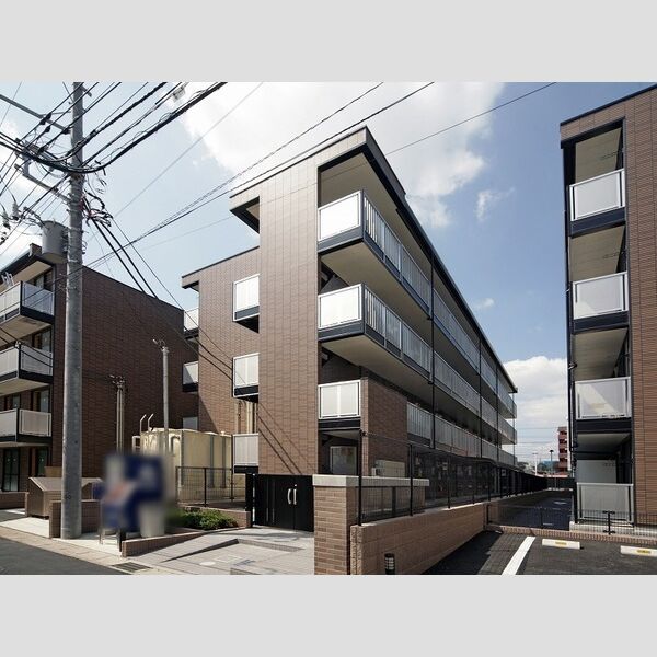 レオパレスモンサンミッシェル 建物画像