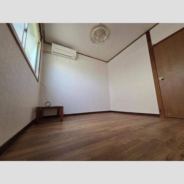 憩いとやすらぎの森 室内写真2