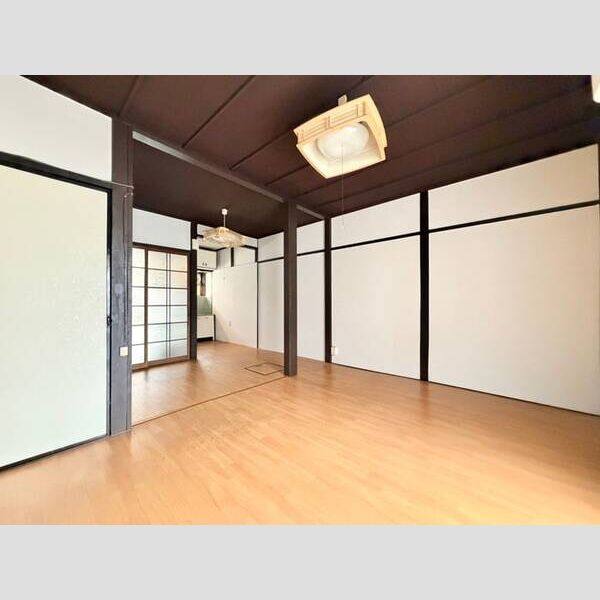 大江3丁目戸建て 室内写真1