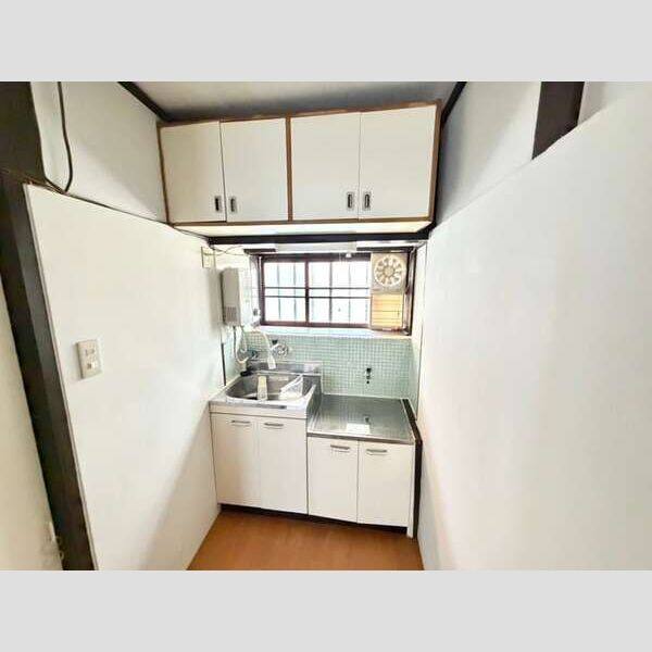大江3丁目戸建て 室内写真2