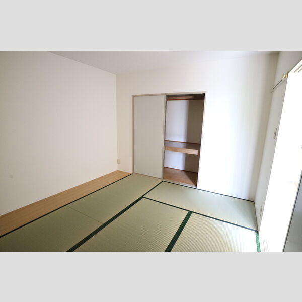 ツインヴィレッジ西脇 B棟 室内写真1