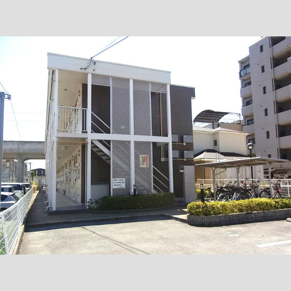 レオパレスフローラ 建物画像