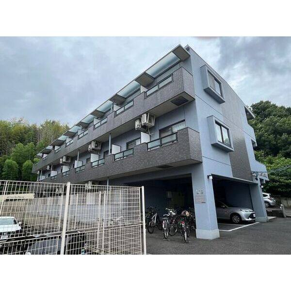 イーストアベニュー 建物画像