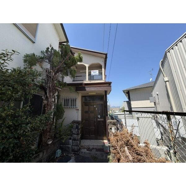 伊加賀南町連棟貸家 建物画像