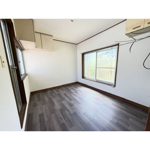 伊加賀南町連棟貸家 室内写真3