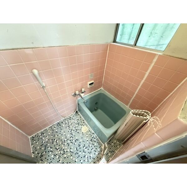 伊加賀南町連棟貸家 室内写真2