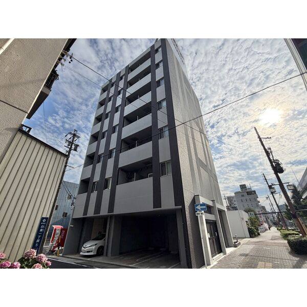 VERITAS SHIRAKANE 建物画像