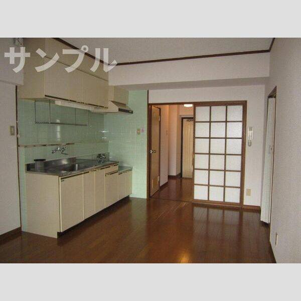 岡田マンション 室内写真1