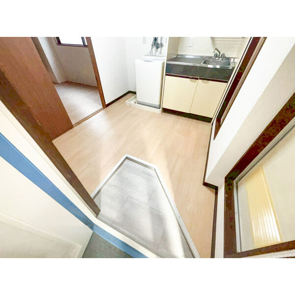 センチュリー寝屋川 室内写真1