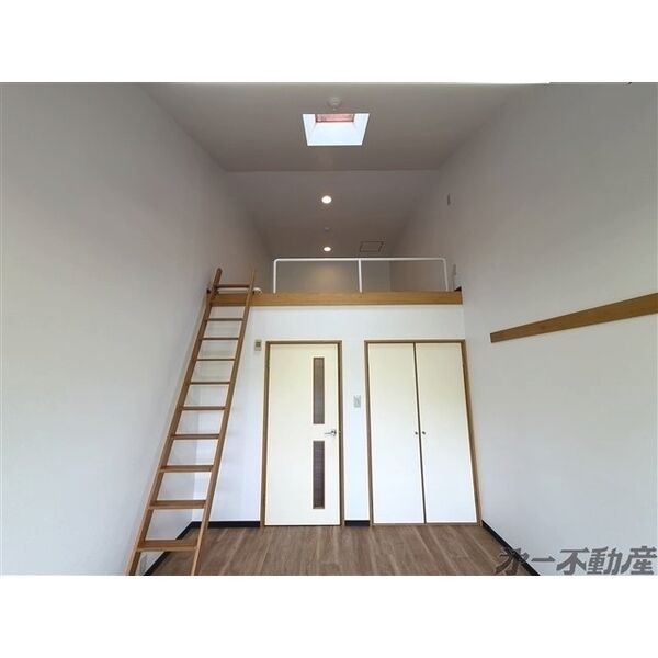 アントーレ敷地 室内写真1