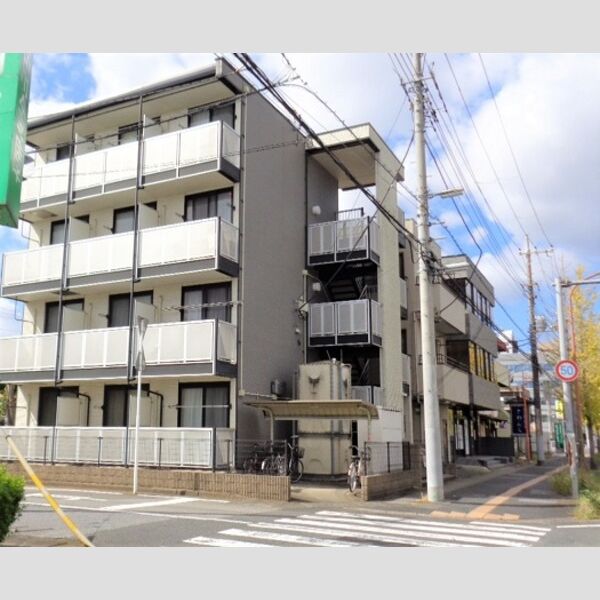 レオパレスタケシン