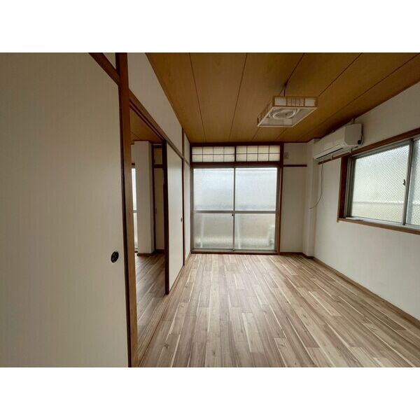 コンラッド天川新町 室内写真3