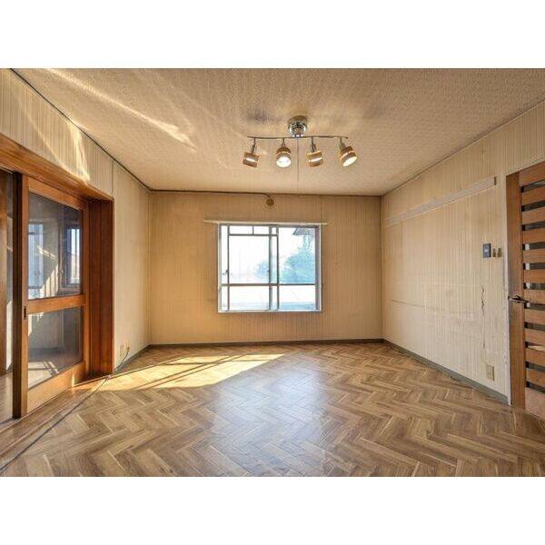 桔梗が丘 庭付一戸建て 室内写真1