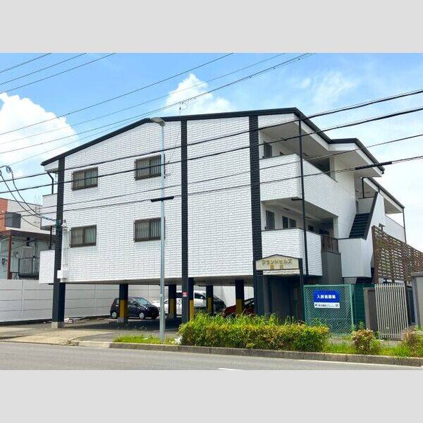 グランドヒルズ酒井 建物画像