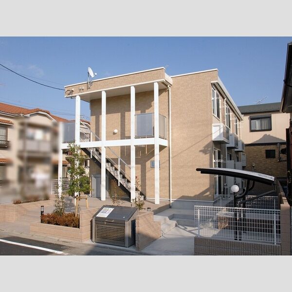 レオパレスアクト六木 建物画像