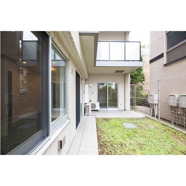 BluRock白金 室内写真10