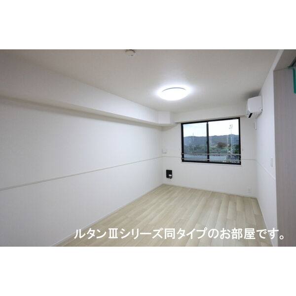 リバーサイド西山 室内写真1