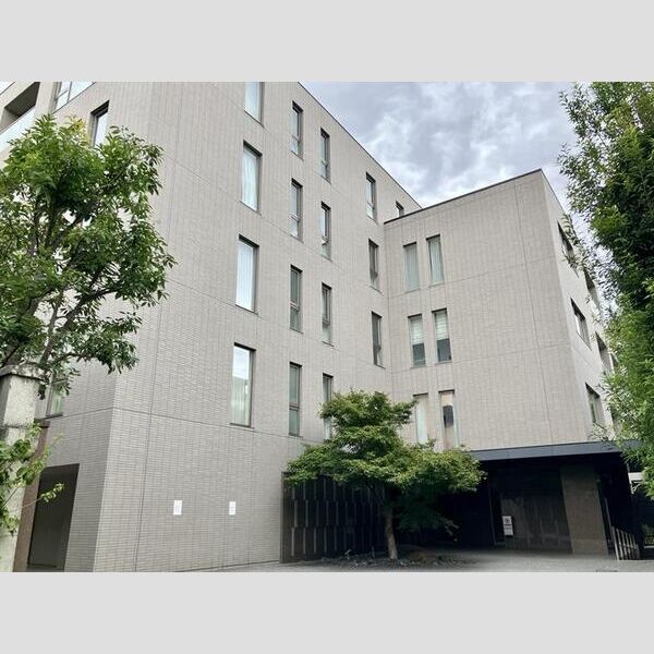 ウエリス市谷加賀町