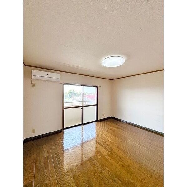 POTETO Ⅱ 室内写真1