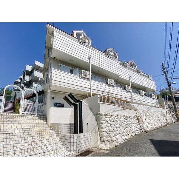 カサブランカ鈴蘭台 建物画像