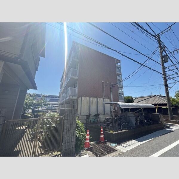 レオパレスメローフィールド K 建物画像