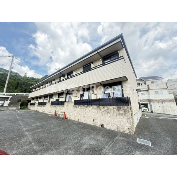 アビタシオン奈佐原A棟