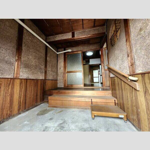 蔵町三丁目戸建 室内写真1