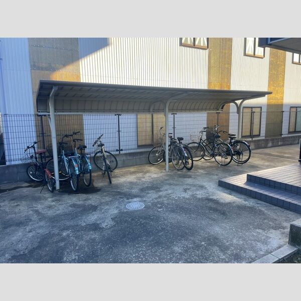 レオパレストラストワーズィ 室内写真7