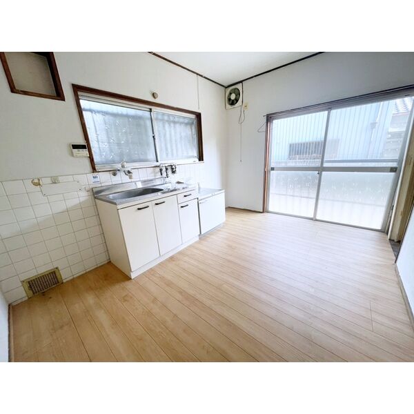 福万寺町5丁目戸建 室内写真1