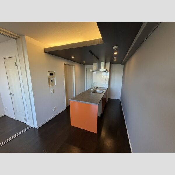 プレミアム菱屋西 室内写真5