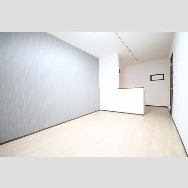 Maisonette land 次木A 室内写真1