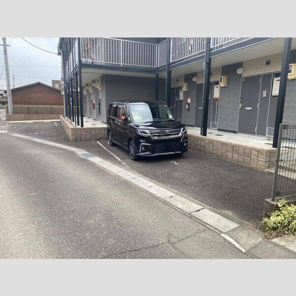 レオパレス新木曽川 室内写真3