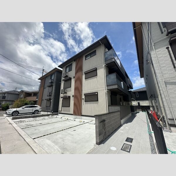GRAMM松室吾田神町B 建物画像