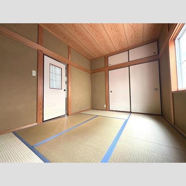 春日戸建 室内写真1