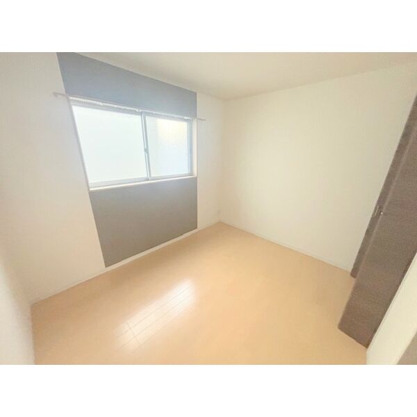 新喜多丁目戸建て 室内写真1
