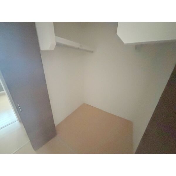 新喜多丁目戸建て 室内写真7