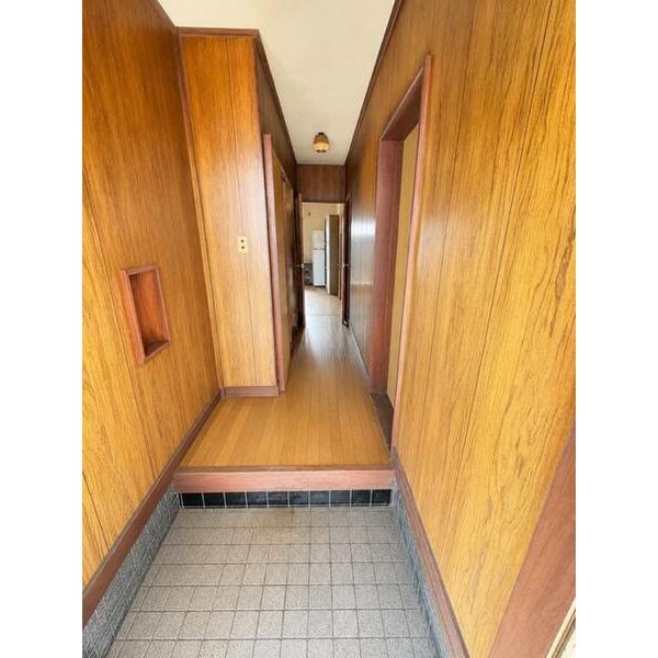 八街市八街い 2階建 5DK 室内写真4