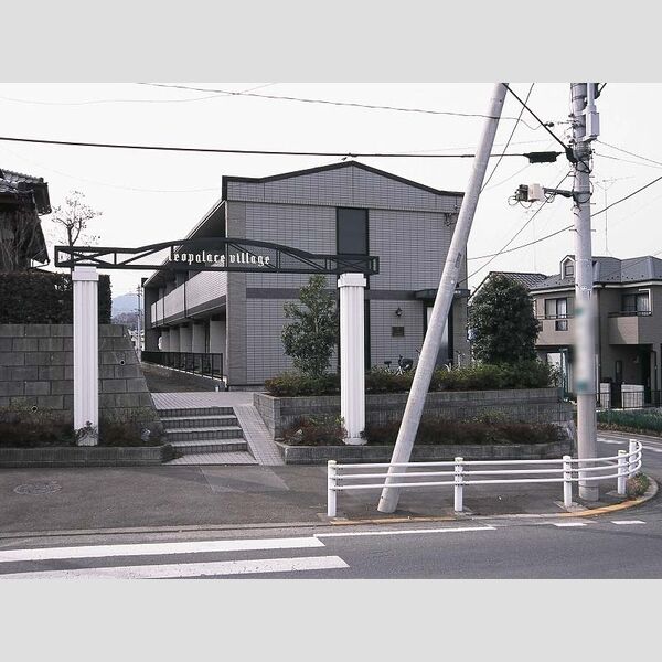 レオパレス舘町