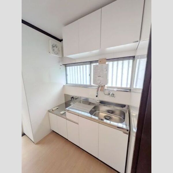 西佐津間丁目戸建 室内写真2
