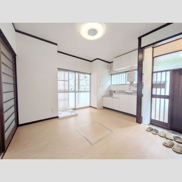 西佐津間丁目戸建 室内写真4