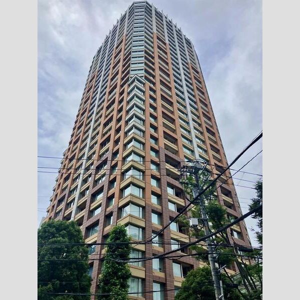 青山パークタワー 建物画像