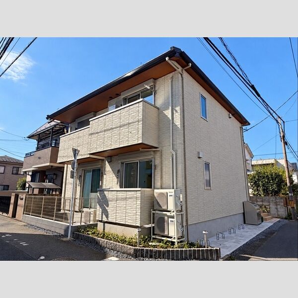 MNB HOUSE