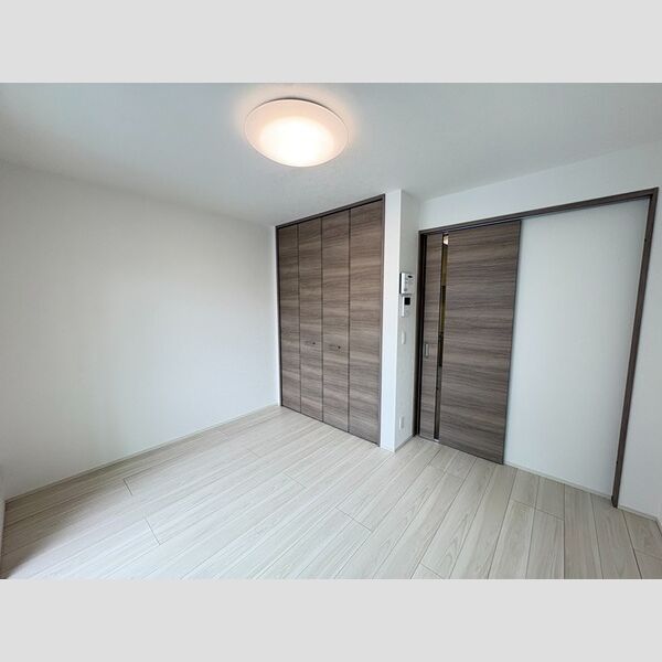 MNB HOUSE 室内写真1