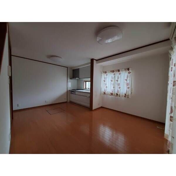 花屋敷1丁目貸家 室内写真2