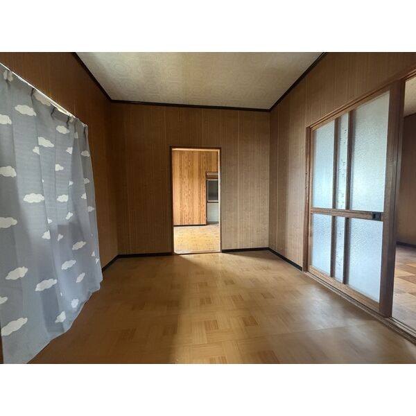 瀬戸市窯町戸建 室内写真2